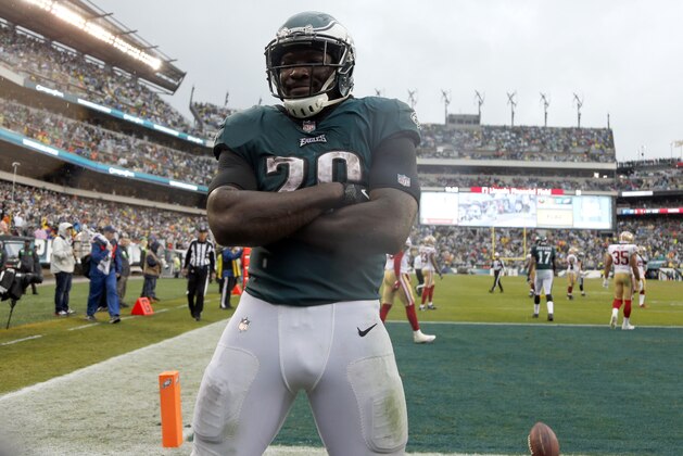 Philadelphia Eagles' LeGarrette Blount (29) poses after he scored a touchdown during the second half of an NFL football game against the San Francisco 49ers, Sunday, Oct. 29, 2017, in Philadelphia,. (AP Photo/Chris Szagola)