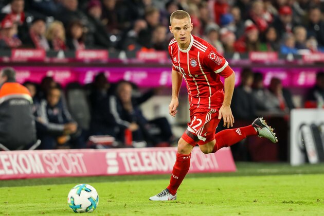 MUNICH, GERMANY - OCTOBER 28: Joshua Kimmich of Muenchen controls the ball during the Bundesliga match between FC Bayern Muenchen and RB Leipzig at Allianz Arena on October 28, 2017 in Munich, Germany. (Photo by TF-Images/TF-Images via Getty Images)