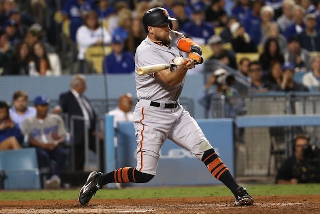 LOS ANGELES, CA - SEPTEMBER 22:  Hunter Pence #8 of the San Francisco Giants bats in the eighth inning during the MLB game against the Los Angeles Dodgers at Dodger Stadium on September 22, 2017 in Los Angeles, California. The Dodgers defeated the San Francisco Giants 4-2 to clinch their fifth straight National League West title.  (Photo by Victor Decolongon/Getty Images)