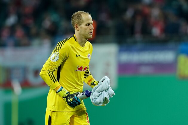 LEIPZIG, GERMANY - OCTOBER 25: goalkeeper Peter Gulacsi of Leipzig looks on during the DFB Cup round 2 match between RB Leipzig and Bayern Muenchen at Red Bull Arena on October 25, 2017 in Leipzig, Germany. (Photo by TF-Images/TF-Images via Getty Images)