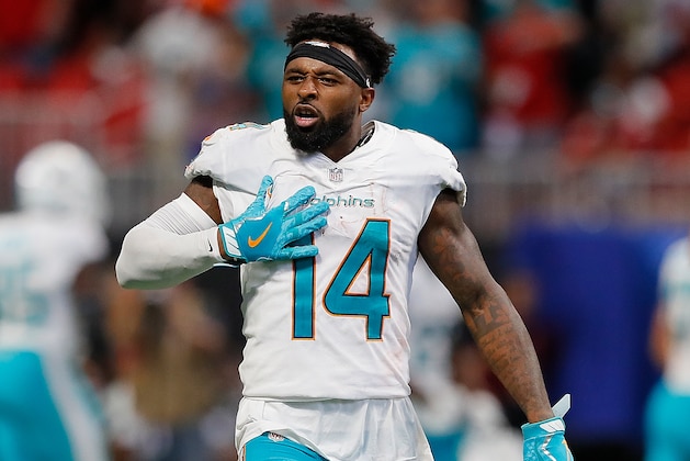 ATLANTA, GA - OCTOBER 15:  Jarvis Landry #14 of the Miami Dolphins reacts in the final seconds of their 20-17 win over the Atlanta Falcons at Mercedes-Benz Stadium on October 15, 2017 in Atlanta, Georgia.  (Photo by Kevin C. Cox/Getty Images)