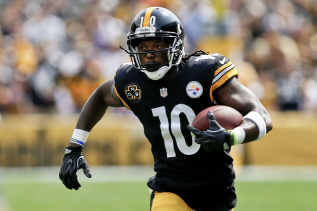 Pittsburgh Steelers wide receiver Martavis Bryant (10) runs after making a catch during the first half of an NFL football game against the Minnesota Vikings, Sunday, Sept. 17, 2017, in Pittsburgh.(AP Photo/Keith Srakocic)