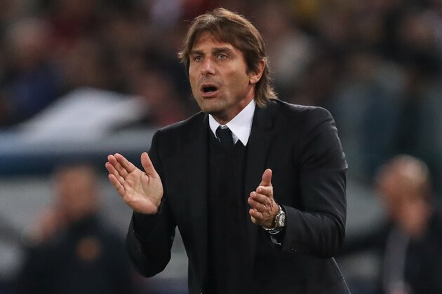 ROME, ITALY - OCTOBER 31: Antonio Conte manager of Chelsea during the UEFA Champions League group C match between AS Roma and Chelsea FC at Stadio Olimpico on October 31, 2017 in Rome, Italy. (Photo by Robbie Jay Barratt - AMA/Getty Images)