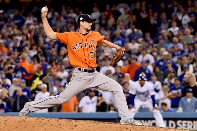 LOS ANGELES, CA - NOVEMBER 01:  Charlie Morton #50 of the Houston Astros throws a pitch during the ninth inning against the Los Angeles Dodgers in game seven of the 2017 World Series at Dodger Stadium on November 1, 2017 in Los Angeles, California.  (Photo by Harry How/Getty Images)
