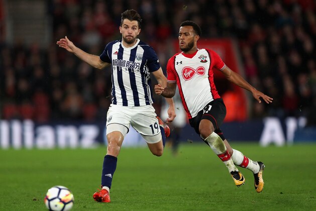 SOUTHAMPTON, ENGLAND - OCTOBER 21:  Ryan Bertrand of Southampton and Jay Rodriguez of West Bromwich Albion in action during the Premier League match between Southampton and West Bromwich Albion at St Mary's Stadium on October 21, 2017 in Southampton, England.  (Photo by Dan Istitene/Getty Images)