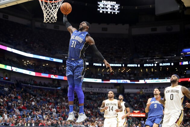 NEW ORLEANS, LA - OCTOBER 30:  Terrence Ross #31 of the Orlando Magic dunks the ball against the New Orleans Pelicans at the Smoothie King Center on October 30, 2017 in New Orleans, Louisiana. NOTE TO USER: User expressly acknowledges and agrees that, by downloading and or using this photograph, User is consenting to the terms and conditions of the Getty Images License Agreement.  (Photo by Chris Graythen/Getty Images)