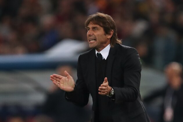 ROME, ITALY - OCTOBER 31: Antonio Conte manager of Chelsea during the UEFA Champions League group C match between AS Roma and Chelsea FC at Stadio Olimpico on October 31, 2017 in Rome, Italy. (Photo by Robbie Jay Barratt - AMA/Getty Images)