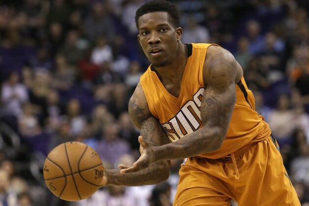 Phoenix Suns guard Eric Bledsoe (2) in the first quarter during an NBA basketball game against the Boston Celtics, Sunday, March 5, 2017, in Phoenix. (AP Photo/Rick Scuteri)