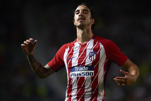 ELCHE, SPAIN - OCTOBER 25:  Sime Vrsaljko of Atletico de Madrid reacts during the Copa del Rey first leg match between Elche CF and Atletico de Madrid at Estadio Martinez Valero on October 25, 2017 in Elche, Spain.  (Photo by Manuel Queimadelos Alonso/Getty Images)