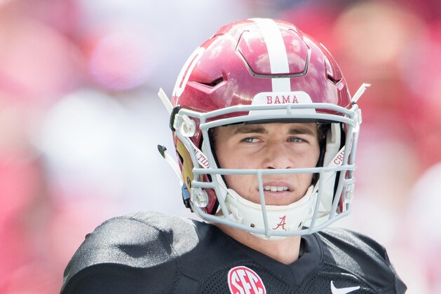 TUSCALOOSA, AL - APRIL 22: Quarterback Mac Jones #10 of the Alabama Crimson Tide at Bryant-Denny Stadium on April 22, 2017 in Tuscaloosa, Alabama. (Photo by Michael Chang/Getty Images)