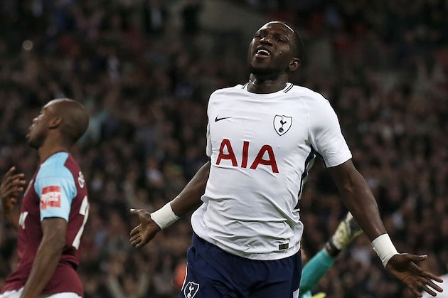 Tottenham Hotspur's French midfielder Moussa Sissoko celebrates scoring his team's first goal during the English League Cup fourth round football match between Tottenham Hotspur and West Ham United at Wembley Stadium in London, on October 25, 2017. / AFP PHOTO / Ian KINGTON / RESTRICTED TO EDITORIAL USE. No use with unauthorized audio, video, data, fixture lists, club/league logos or 'live' services. Online in-match use limited to 75 images, no video emulation. No use in betting, games or single club/league/player publications.  /         (Photo credit should read IAN KINGTON/AFP/Getty Images)