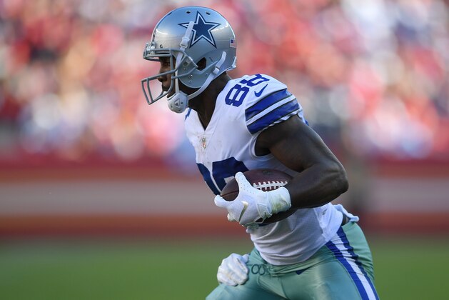 SANTA CLARA, CA - OCTOBER 22:  Dez Bryant #88 of the Dallas Cowboys runs with the ball after catching a pass against the San Francisco 49ers during their NFL football game at Levi's Stadium on October 22, 2017 in Santa Clara, California.  (Photo by Thearon W. Henderson/Getty Images)