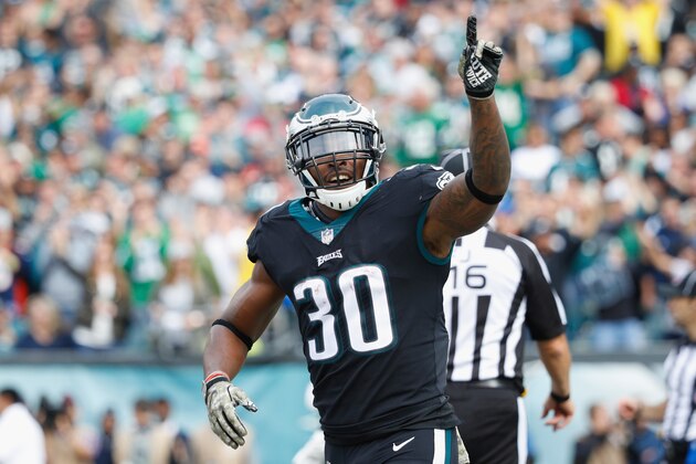 PHILADELPHIA, PA - NOVEMBER 05:  Running back Corey Clement #30 of the Philadelphia Eagles celebrates after scoring a touchdown against the Denver Broncos during the first quarter at Lincoln Financial Field on November 5, 2017 in Philadelphia, Pennsylvania.  (Photo by Joe Robbins/Getty Images)