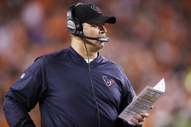 CINCINNATI, OH - SEPTEMBER 14: Head coach Bill O'Brien of the Houston Texans looks on during a game against the Cincinnati Bengals at Paul Brown Stadium on September 14, 2017 in Cincinnati, Ohio. The Texans won 13-9. (Photo by Joe Robbins/Getty Images)