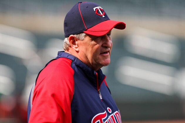 MINNEAPOLIS, MN - JULY 21: Rick Stelmaszek #43 of the Minnesota Twins prior to the game against the Detroit Tigers on July 21, 2011 at Target Field in Minneapolis, Minnesota. The Tigers defeated the Twins 6-2.  (Photo by Brace Hemmelgarn/Minnesota Twins/Getty Images)
