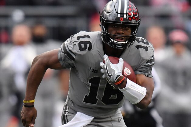 COLUMBUS, OH - OCTOBER 28:  Quarterback J.T. Barrett #16 of the Ohio State Buckeyes runs with the ball against the Penn State Nittany Lions at Ohio Stadium on October 28, 2017 in Columbus, Ohio. Ohio State defeated Penn Statte 39-38.  (Photo by Jamie Sabau/Getty Images)