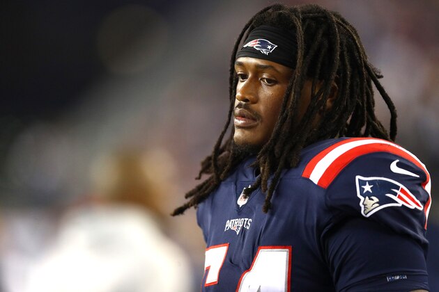 FOXBORO, MA - OCTOBER 22: Dont'a Hightower #54 of the New England Patriots looks on during the second quarter of a game against the Atlanta Falcons at Gillette Stadium on October 22, 2017 in Foxboro, Massachusetts. (Photo by Maddie Meyer/Getty Images)