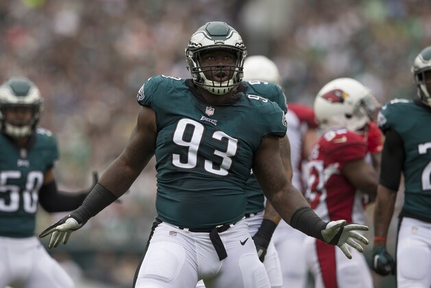 PHILADELPHIA, PA - OCTOBER 08: Timmy Jernigan #93 of the Philadelphia Eagles reacts against the Arizona Cardinals at Lincoln Financial Field on October 8, 2017 in Philadelphia, Pennsylvania. (Photo by Mitchell Leff/Getty Images)