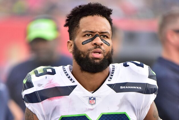 NASHVILLE, TN - SEPTEMBER 24:  Earl Thomas #29 of the Seattle Seahawks watches from the sideline during a game against the Tennessee Titans at Nissan Stadium on September 24, 2017 in Nashville, Tennessee.  (Photo by Frederick Breedon/Getty Images)