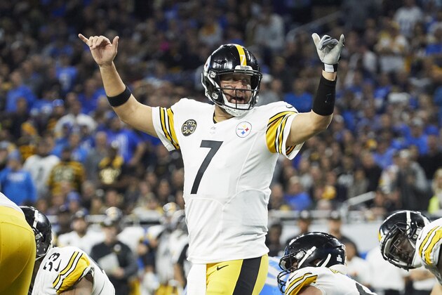 Pittsburgh Steelers quarterback Ben Roethlisberger (7) gets set to run a play against the Detroit Lions during an NFL football game Sunday, Oct. 29, 2017, in Detroit. (AP Photo/Rick Osentoski)