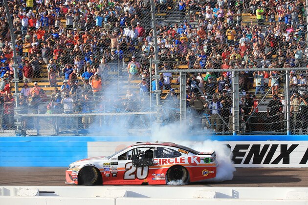 AVONDALE, AZ - NOVEMBER 12:  Matt Kenseth, driver of the #20 Circle K Toyota, celebrates after winning the Monster Energy NASCAR Cup Series Can-Am 500 at Phoenix International Raceway on November 12, 2017 in Avondale, Arizona.  (Photo by Chris Trotman/Getty Images)