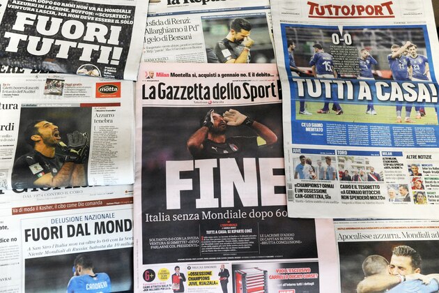 LIVORNO, ITALY - NOVEMBER 14:  Italian newspapers show Italy soccer team defeat on their front pages the day after Italy failed to qualify for the World Cup 2018 on November 14, 2017 in Livorno, Italy. For the first time since 1958 Italy will not participate in the next World Cup in Russia, having been beaten by Sweden during the European qualifiers. The captain of the national team and goalkeeper Gianluigi Buffon between the tears came out saying that this defeat is also a social failure for Italy. There are many accusations and demands for resignations in Italy against all vertices of the Federation and the coach.  (Photo by Laura Lezza/Getty Images)