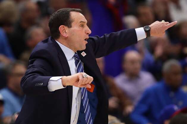 CHICAGO, IL - NOVEMBER 14:  Head coach Mike Krzyzewski of the Duke Blue Devils gives instructions to his team against the Michigan State Spartans during the State Farm Champions Classic at the United Center on November 14, 2017 in Chicago, Illinois. Duke defeated Michigan State 88-81.  (Photo by Jonathan Daniel/Getty Images)