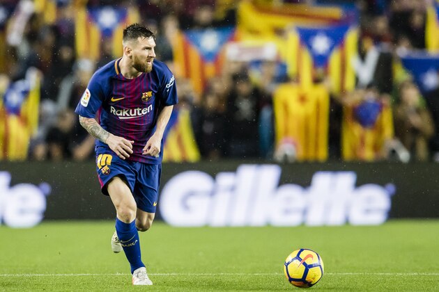 BARCELONA, SPAIN - NOVEMBER 04: Lionel Andres Messi of FC Barcelona in action during the La Liga 2017-18 match between FC Barcelona and Sevilla FC at Camp Nou on November 04 2017 in Barcelona, Spain. (Photo by Power Sport Images/Getty Images)