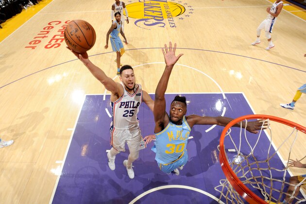 LOS ANGELES, CA - NOVEMBER 15:  Ben Simmons #25 of the Philadelphia 76ers goes to the basket against the Philadelphia 76ers on November 15, 2017 at STAPLES Center in Los Angeles, California. NOTE TO USER: User expressly acknowledges and agrees that, by downloading and/or using this Photograph, user is consenting to the terms and conditions of the Getty Images License Agreement. Mandatory Copyright Notice: Copyright 2017 NBAE (Photo by Andrew D. Bernstein/NBAE via Getty Images)