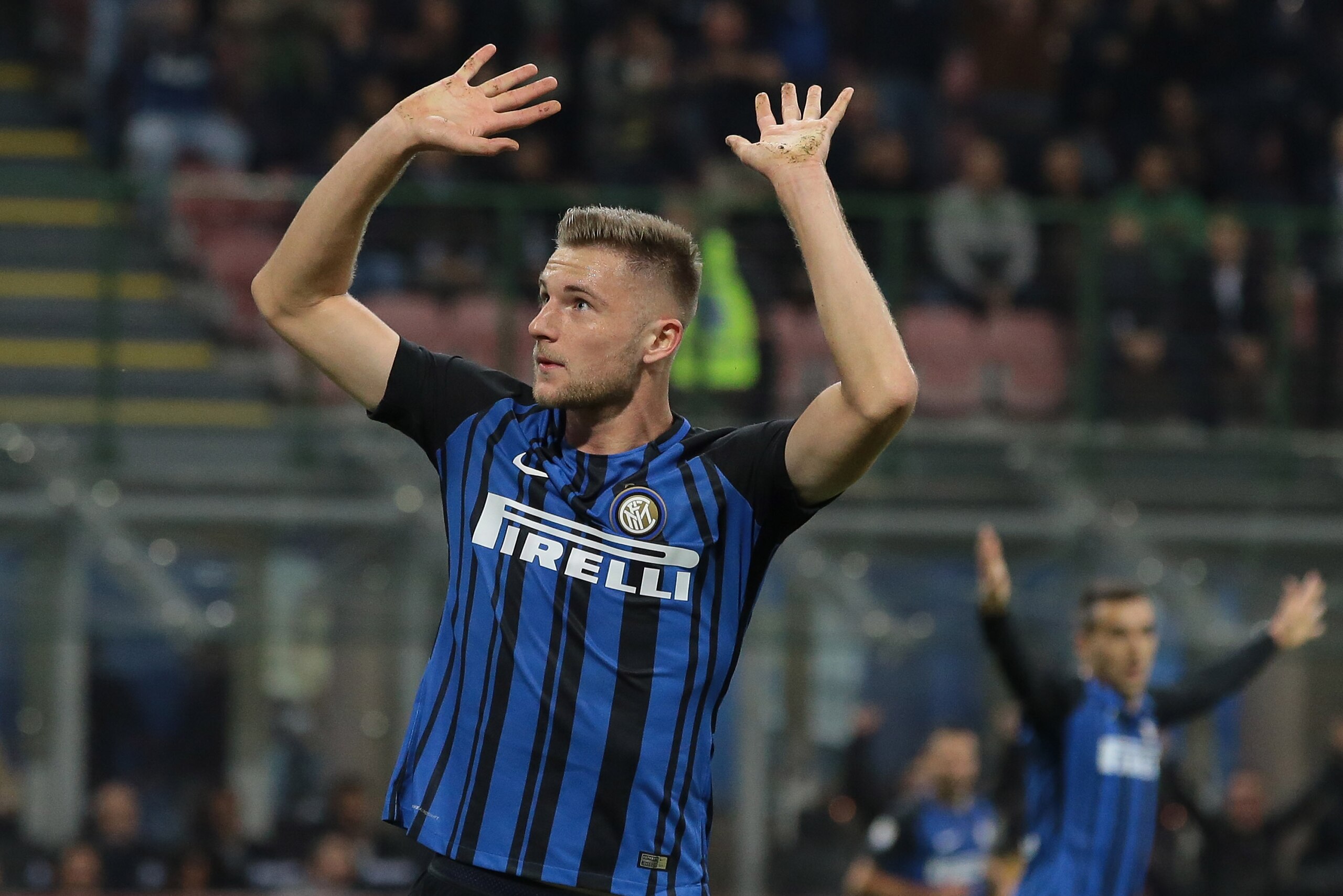 MILAN, ITALY - OCTOBER 24: Milan Skriniar of FC Internazionale Milano celebrates after scoring the opening goal during the Serie A match between FC Internazionale and UC Sampdoria at Stadio Giuseppe Meazza on October 24, 2017 in Milan, Italy. (Photo by Emilio Andreoli/Getty Images) MILAN, ITALY - OCTOBER 24: Milan Skriniar of FC Internazionale Milano celebrates after scoring the opening goal during the Serie A match between FC Internazionale and UC Sampdoria at Stadio Giuseppe Meazza on October 24, 2017 in Milan, Italy. (Photo by Emilio Andreoli/Getty Images)