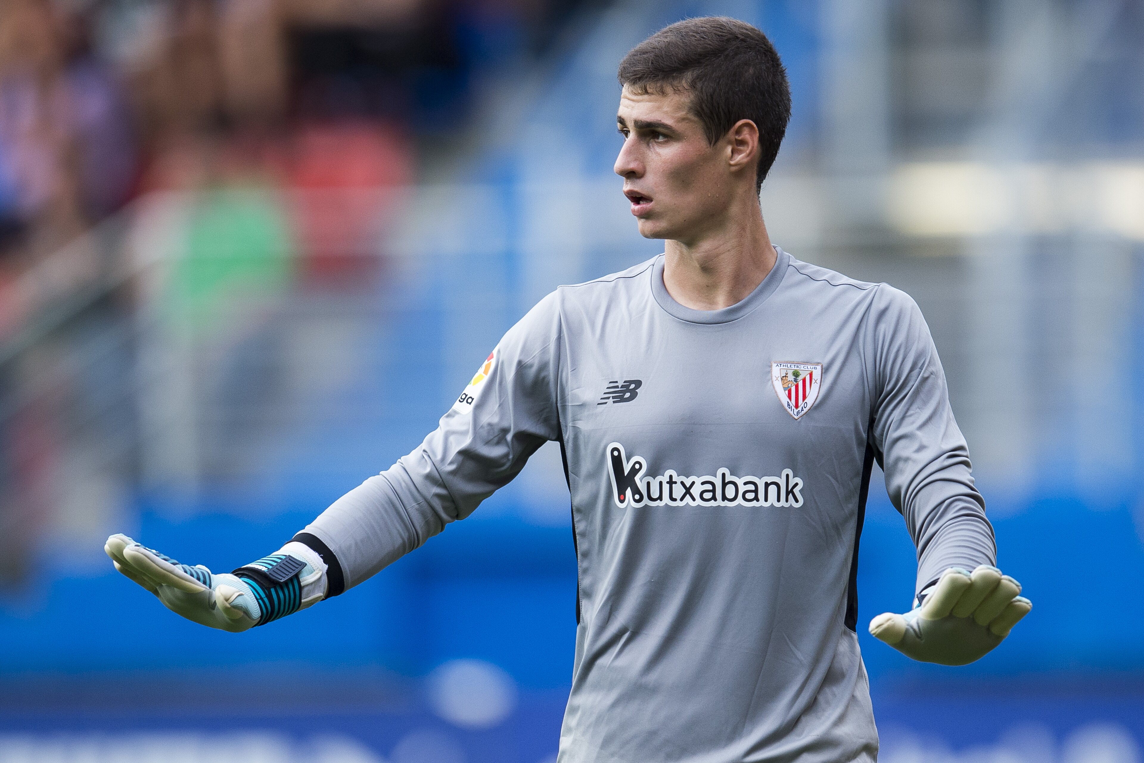 EIBAR, SPAIN - AUGUST 27: Kepa Arrizabalaga of Athletic Club reacts during the La Liga match between Eibar and Athletic Club Bilbao at Estadio Municipal de Ipurua on August 27, 2017 in Eibar, Spain.  (Photo by Juan Manuel Serrano Arce/Getty Images)