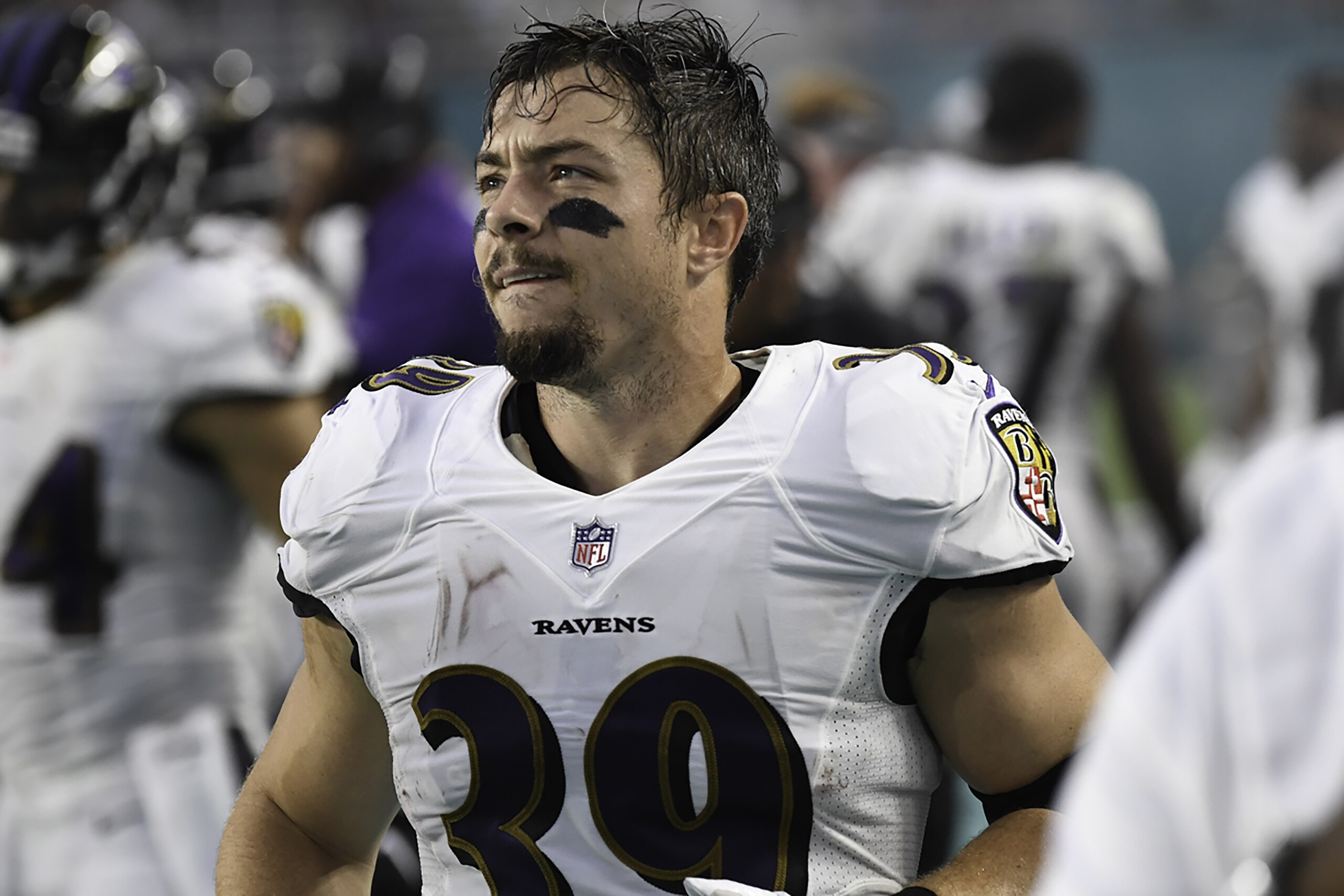 MIAMI GARDENS, FL - AUGUST 17: Running back Danny Woodhead #39 of the Baltimore Ravens looks on during a preseason game against the Miami Dolphins at Hard Rock Stadium on August 17, 2017 in Miami Gardens, Florida. (Photo by Ron Elkman/Sports Imagery/ Getty Images) MIAMI GARDENS, FL - AUGUST 17: Running back Danny Woodhead #39 of the Baltimore Ravens looks on during a preseason game against the Miami Dolphins at Hard Rock Stadium on August 17, 2017 in Miami Gardens, Florida. (Photo by Ron Elkman/Sports Imagery/ Getty Images)