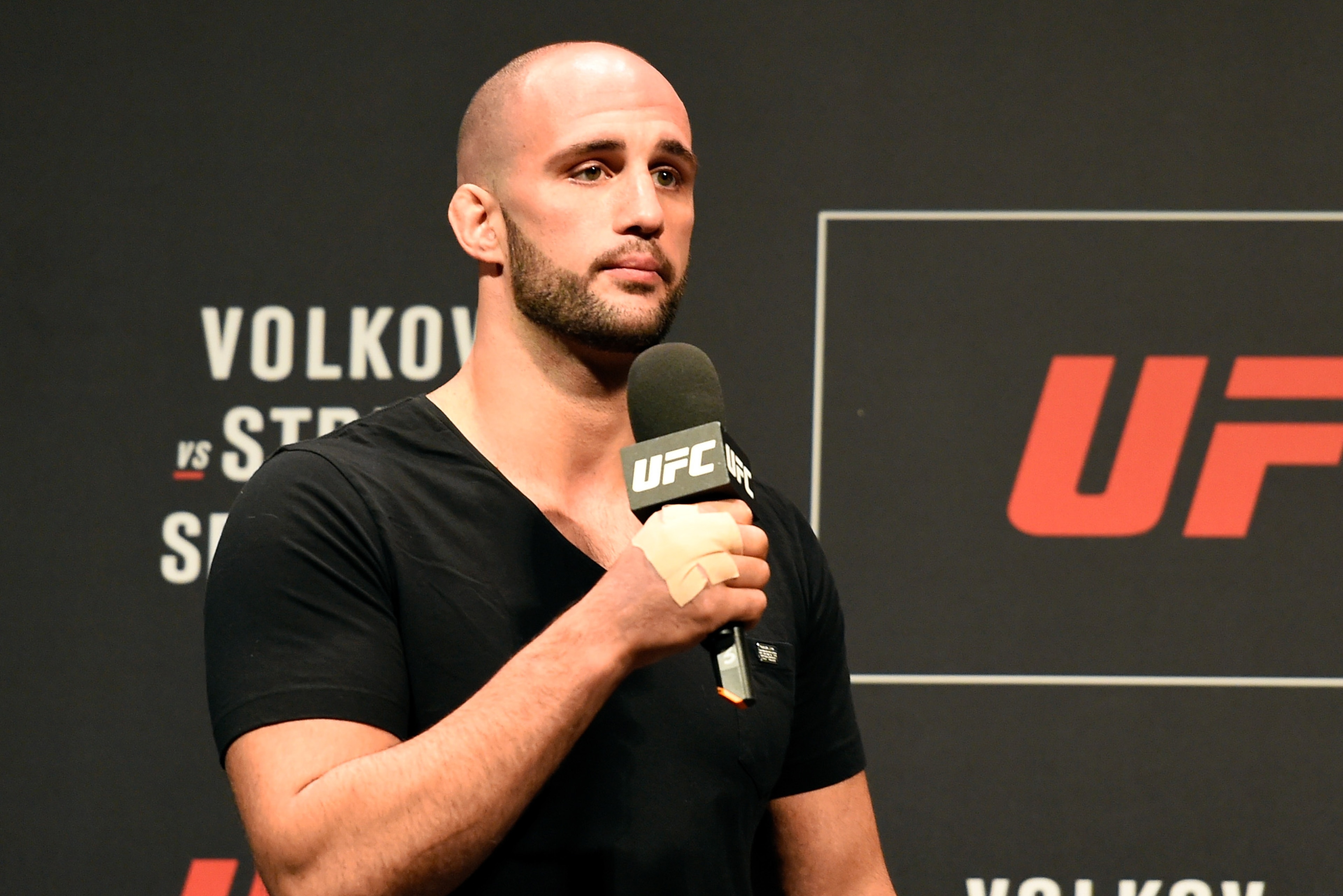 ROTTERDAM, NETHERLANDS - SEPTEMBER 01:   Danish heavyweight Volkan Oezdemir interacts with fans during a Q&A session before the UFC Fight Night Weigh-in at the Rotterdam Ahoy on September 1, 2017 in Rotterdam, Netherlands. (Photo by Josh Hedges/Zuffa LLC/Zuffa LLC via Getty Images)