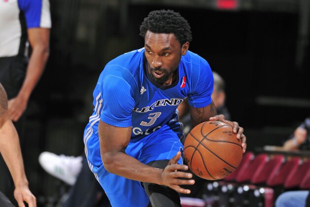 PRESCOTT VALLEY, AZ - MARCH 23: Ben Gordon #3 of the Texas Legends dribbles the ball against the Northern Arizona Suns on March 23, 2017 at Prescott Valley Event Center in Prescott Valley, Arizona. NOTE TO USER: User expressly acknowledges and agrees that, by downloading and or using this Photograph, user is consenting to the terms and conditions of the Getty Images License Agreement. Mandatory Copyright Notice: Copyright 2017 NBAE (Photo by Barry Gossage/NBAE via Getty Images)
