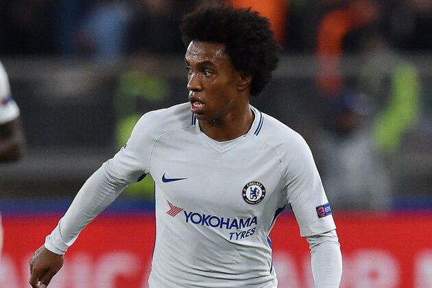 ROME, ITALY - OCTOBER 31:  Willian of Chelsea FC in action during the UEFA Champions League group C match between AS Roma and Chelsea FC at Stadio Olimpico on October 31, 2017 in Rome, Italy.  (Photo by Giuseppe Bellini/Getty Images )