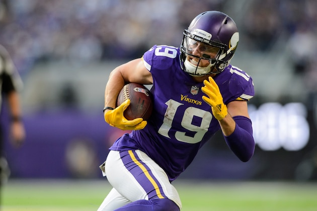 MINNEAPOLIS, MN - NOVEMBER 19: Adam Thielen #19 of the Minnesota Vikings carries the ball against the Los Angeles Rams during the game on November 19, 2017 at US Bank Stadium in Minneapolis, Minnesota. (Photo by Hannah Foslien/Getty Images)