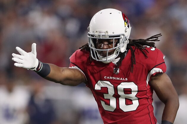 GLENDALE, AZ - SEPTEMBER 25:  Running back Andre Ellington #38 of the Arizona Cardinals reacts to a first down play against the Dallas Cowboys during the NFL game at the University of Phoenix Stadium on September 25, 2017 in Glendale, Arizona. The Coyboys defeated the Cardinals 28-17. (Photo by Christian Petersen/Getty Images)