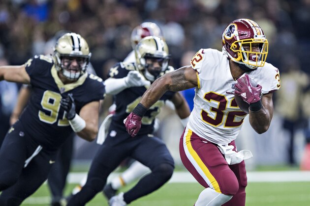 NEW ORLEANS, LA - NOVEMBER 19:  Samaje Perine #32 of the Washington Redskins runs the ball during a game against the New Orleans Saints at Mercedes-Benz Superdome on November 19, 2017 in New Orleans, Louisiana.  Saints defeated the Redskins 34-31.  (Photo by Wesley Hitt/Getty Images)