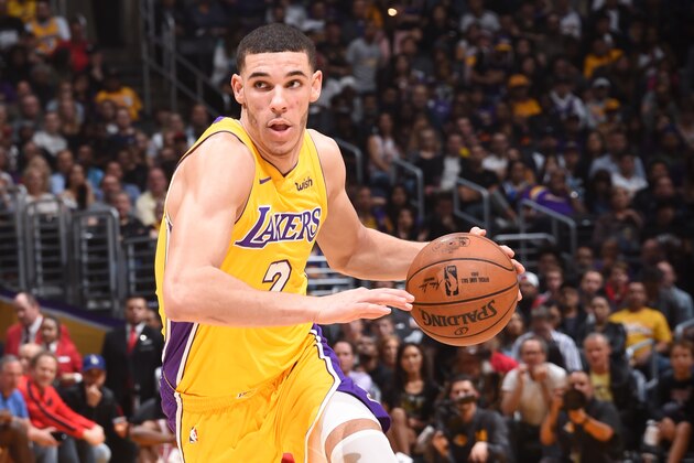 LOS ANGELES, CA - NOVEMBER 21: Lonzo Ball #2 of the Los Angeles Lakers handles the ball against the Chicago Bulls on November 21, 2017 at STAPLES Center in Los Angeles, California. NOTE TO USER: User expressly acknowledges and agrees that, by downloading and/or using this Photograph, user is consenting to the terms and conditions of the Getty Images License Agreement. Mandatory Copyright Notice: Copyright 2017 NBAE (Photo by Andrew D. Bernstein/NBAE via Getty Images)
