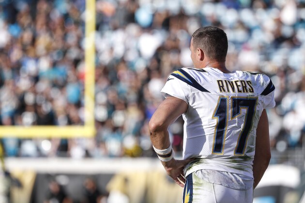 JACKSONVILLE, FL - NOVEMBER 12: A backview Quarterback Philip Rivers #17 of the Los Angeles Chargers on the sidelines during the game against the Jacksonville Jaguars at EverBank Field on November 12, 2017 in Jacksonville, Florida. The Jaguars defeated the Los Angeles Chargers 20-17 in overtime. (Photo by Don Juan Moore/Getty Images)