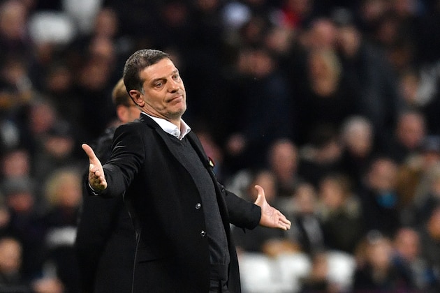 West Ham United's Croatian manager Slaven Bilic gestures during the English Premier League football match between West Ham United and Liverpool at The London Stadium, in east London on November 4, 2017. / AFP PHOTO / Ben STANSALL / RESTRICTED TO EDITORIAL USE. No use with unauthorized audio, video, data, fixture lists, club/league logos or 'live' services. Online in-match use limited to 75 images, no video emulation. No use in betting, games or single club/league/player publications.  /         (Photo credit should read BEN STANSALL/AFP/Getty Images)
