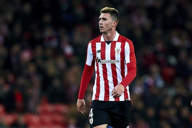BILBAO, SPAIN - NOVEMBER 19:  Aymeric Laporte of Athletic Club reacts during the La Liga match between Athletic Club Bilbao and Villarreal CF at San Mames Stadium on November 19, 2017 in Bilbao, Spain.  (Photo by Juan Manuel Serrano Arce/Getty Images)