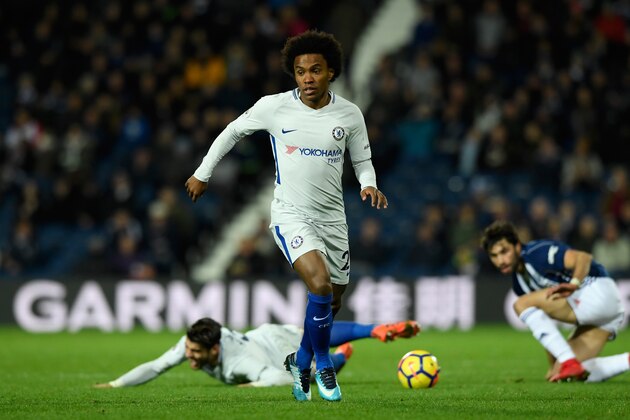 WEST BROMWICH, ENGLAND - NOVEMBER 18:  Chelsea player Willian in action during the Premier League match between West Bromwich Albion and Chelsea at The Hawthorns on November 18, 2017 in West Bromwich, England.  (Photo by Stu Forster/Getty Images)