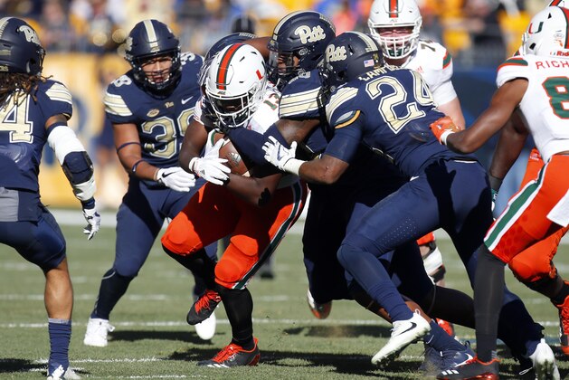 PITTSBURGH, PA - NOVEMBER 24: DeeJay Dallas #13 of the Miami Hurricanes rushes against the Pittsburgh Panthers on November 24, 2017 at Heinz Field in Pittsburgh, Pennsylvania. (Photo by Justin K. Aller/Getty Images) PITTSBURGH, PA - NOVEMBER 24: DeeJay Dallas #13 of the Miami Hurricanes rushes against the Pittsburgh Panthers on November 24, 2017 at Heinz Field in Pittsburgh, Pennsylvania. (Photo by Justin K. Aller/Getty Images)
