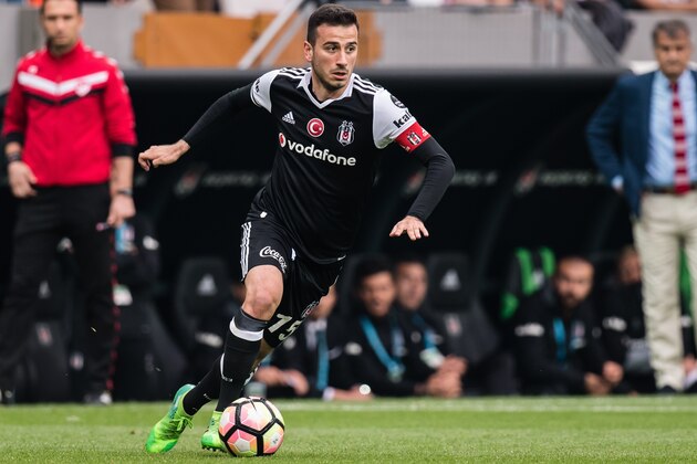 Oguzhan Ozyakup of Besiktas JK esiktas JKduring the Turkish Spor Toto Super Lig football match between Besiktas JK and Kasimpasa AS on May 20, 2017 at the Vodafone Arena in Istanbul, Turkey(Photo by VI Images via Getty Images)