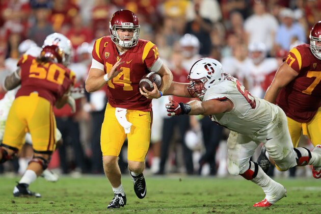 LOS ANGELES, CA - SEPTEMBER 09:  Sam Darnold #14 of the USC Trojans runs the ball during the second half of a game against the Stanford Cardinal  at Los Angeles Memorial Coliseum on September 9, 2017 in Los Angeles, California.  (Photo by Sean M. Haffey/Getty Images)