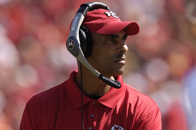 Kansas City Chiefs head coach Herm Edwards during action against San Francisco at Arrowhead Stadium in Kansas City, Missouri October 1, 2006.  The Chiefs beat the 49ers 41-0. (Photo by Peter Aiken/Getty Images) *** Local Caption ***