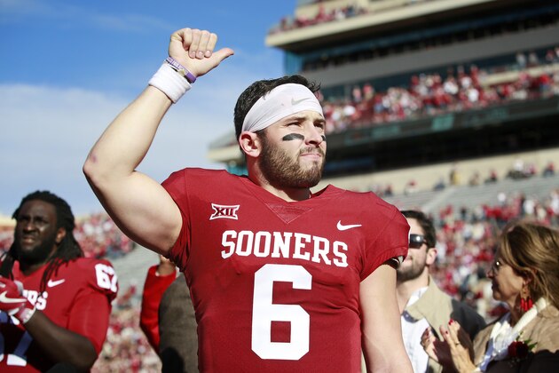 NORMAN, OK - NOVEMBER 25: Quarterback Baker Mayfield #6 of the Oklahoma Sooners gestures to the crowd after Senior Day announcements before the game against the West Virginia Mountaineers at Gaylord Family Oklahoma Memorial Stadium on November 25, 2017 in Norman, Oklahoma. Oklahoma defeated West Virginia 59-31. (Photo by Brett Deering/Getty Images)