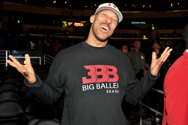LOS ANGELES, CA - OCTOBER 31:  LaVar Ball attends a basketball game between the Los Angeles Lakers and the Detroit Pistons at Staples Center on October 31, 2017 in Los Angeles, California.  (Photo by Allen Berezovsky/Getty Images)