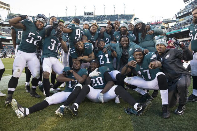 PHILADELPHIA, PA - NOVEMBER 26: Members of the Philadelphia Eagles pose for a picture against the Chicago Bears at Lincoln Financial Field on November 26, 2017 in Philadelphia, Pennsylvania. (Photo by Mitchell Leff/Getty Images)